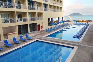 la-marina-piscina